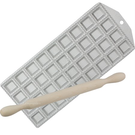 raviolatore quadro 36 posti con mattarello