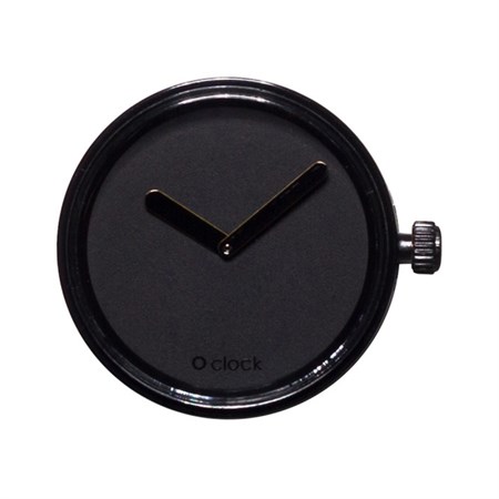 o clock tone on tone total black