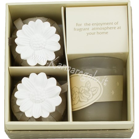 Confezione Saponette e Candela in Boutique