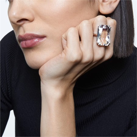 Anello Cocktail Mesmera Cristalli Oversize Bianco Placcato Rodio in Boutique