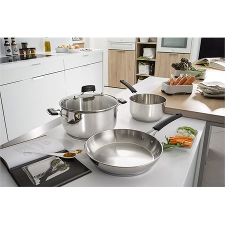 Pentola Tempra Con Coperchio Cm 20 in Cucina