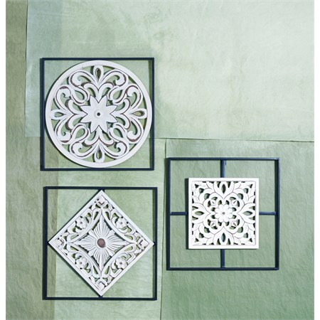 Quadro Con Rombo Interno in Casa