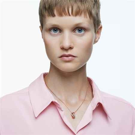 Collana Hyperbola in Boutique