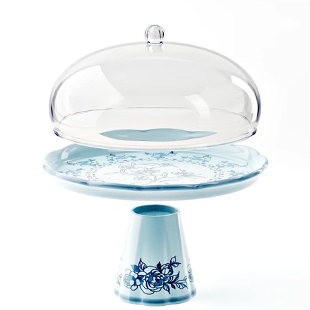 Josephine Alzata Con Campana Celeste Polvere in Cucina