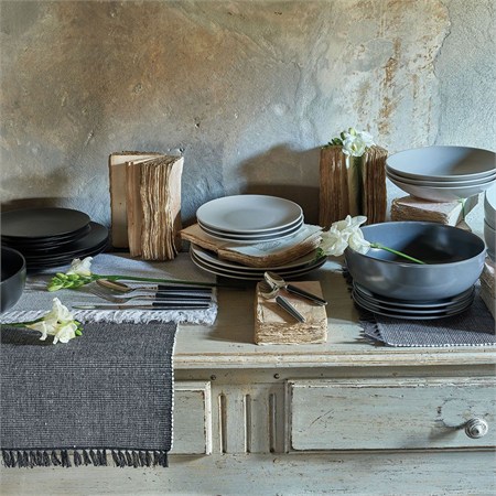 Tognana Runner Basic antimacchia in Poliestere 40 cm x 140 cm in Tavola