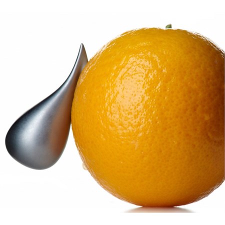 Apostrophe Sbuccia Arance in Cucina